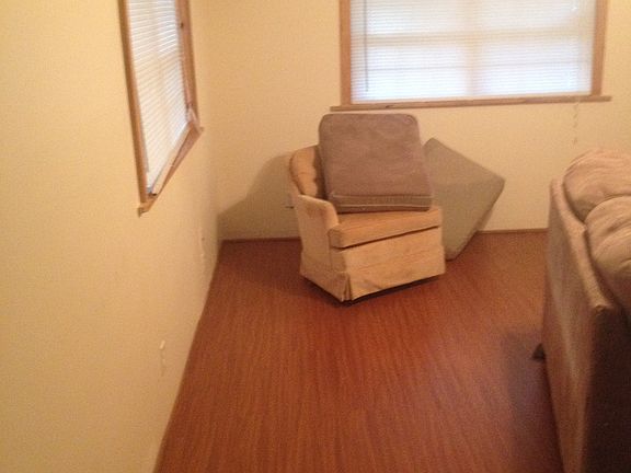 2nd image of 109 Papya Dr
