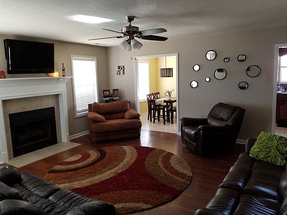 5th image of 14738 Sara Beth Dr