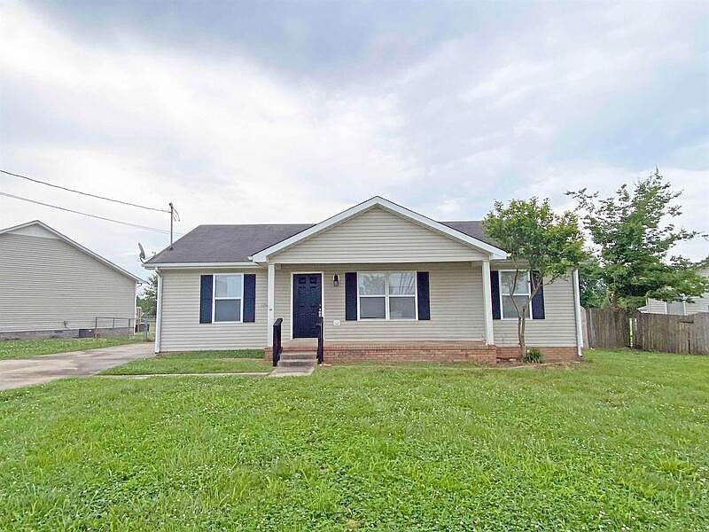 1st image of 104 Waterford Dr