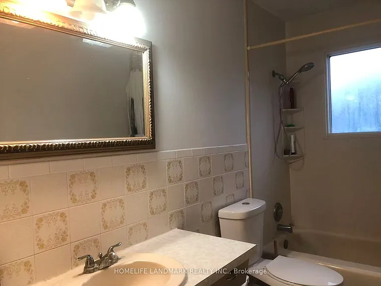195 Carter Ave — Photo 9