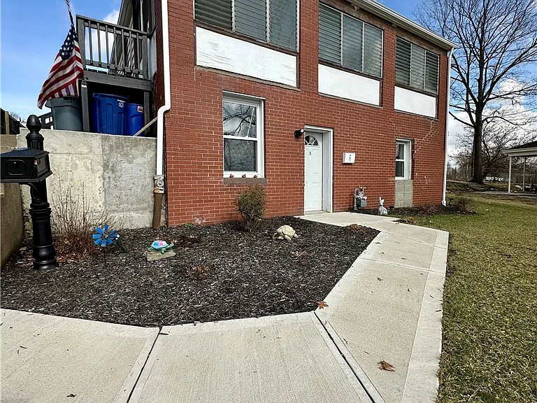 1668 Obey St #1 — Photo 2
