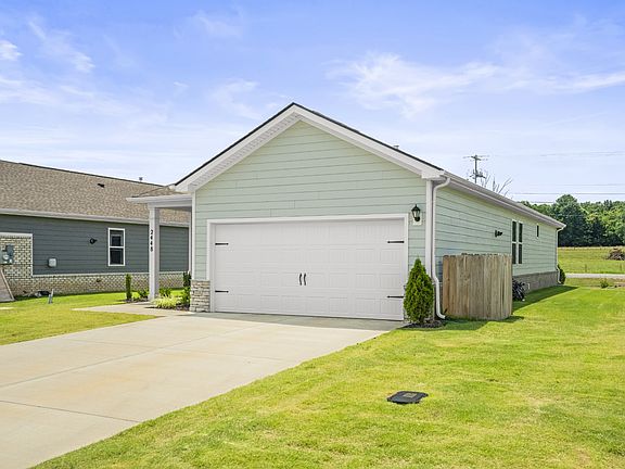 2nd image of 2448 Quinn Dr