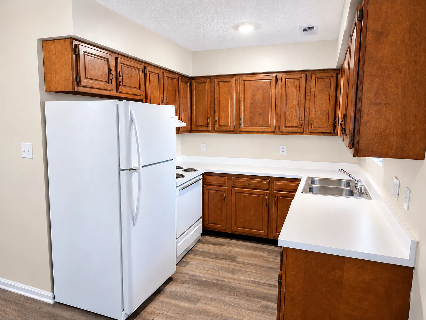 306 Spangler Drive - 5 — Photo 2