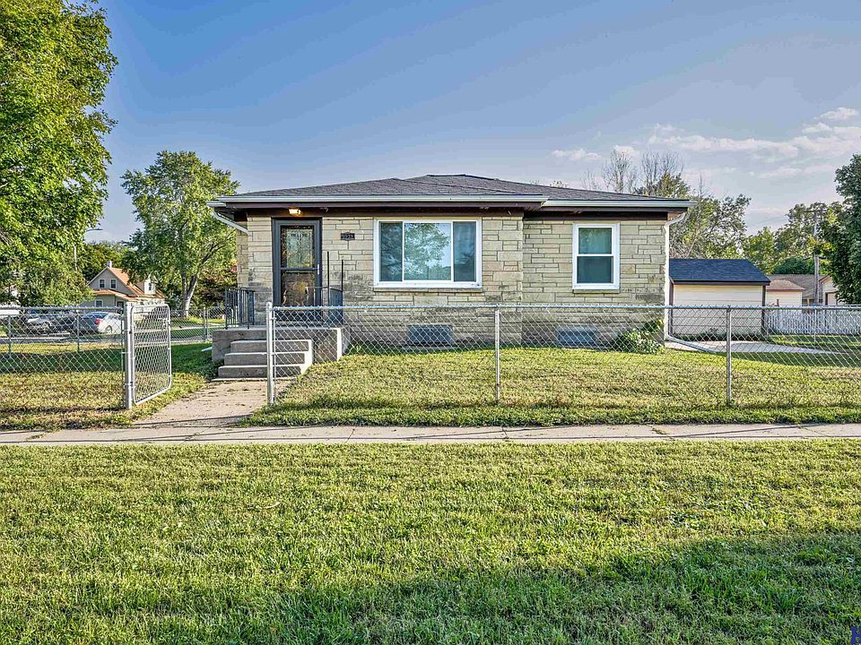 1st image of 5939 Logan Ave