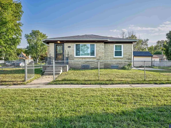 5939 Logan Ave, Lincoln, NE 68507