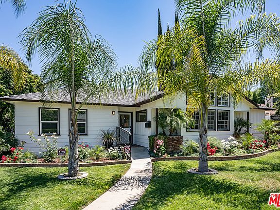 3rd image of 4838 Zelzah Ave