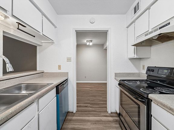 4th image of 4647 Wild Indigo St APT 359