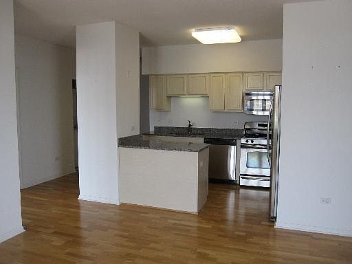 5th image of 1134 W Granville Ave APT 514