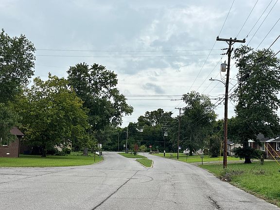 5th image of 3068 Buenaview Blvd