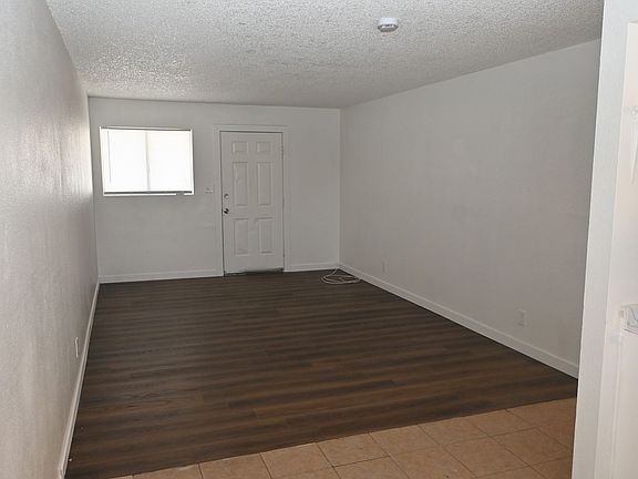 3rd image of 2301 Stewart Ave APT B