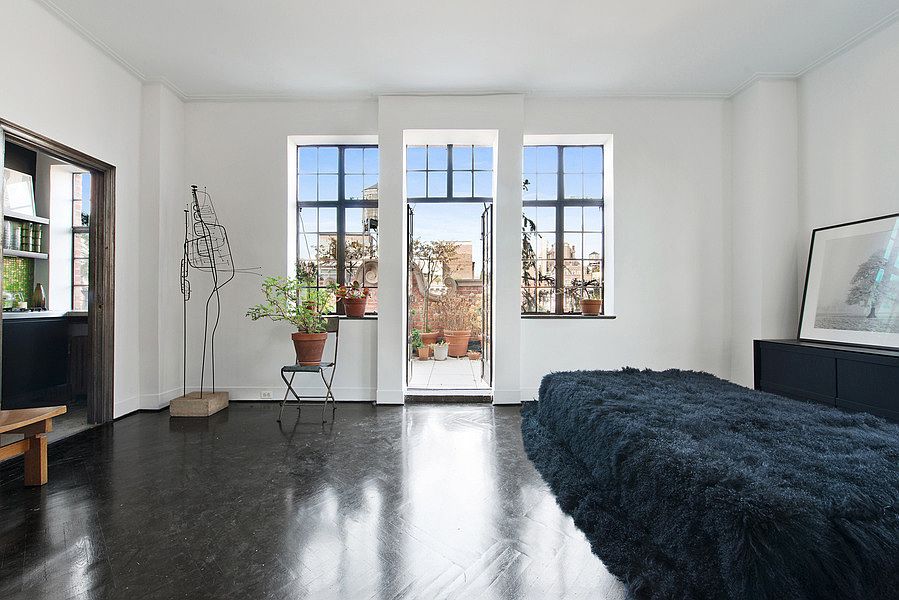 1st image of 28 E 10th St #Phd