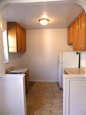 Sold by R New York | media 11