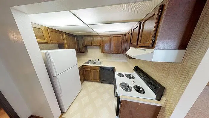 1 bed, 1.0 bath, $925 — Photo 2