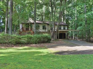 911 Victoria Landing Dr, Woodstock, GA 30189
