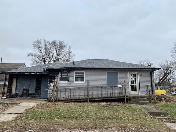2nd image of 1901 Finley Ave