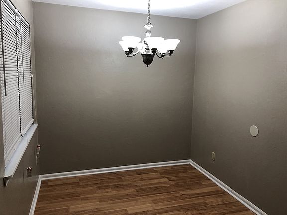 4th image of 1430 Willow Bend Way APT D
