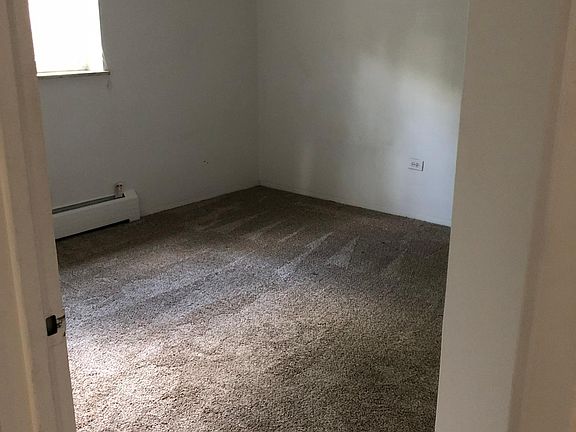 4th image of 98 S Emerson St #8