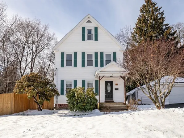 11 Holden St, Worcester, MA 01605