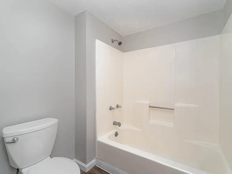 The Tides 1510 Veterans Dr — Photo 53