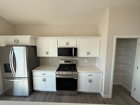 5th image of 1567 Meadows Dr NE