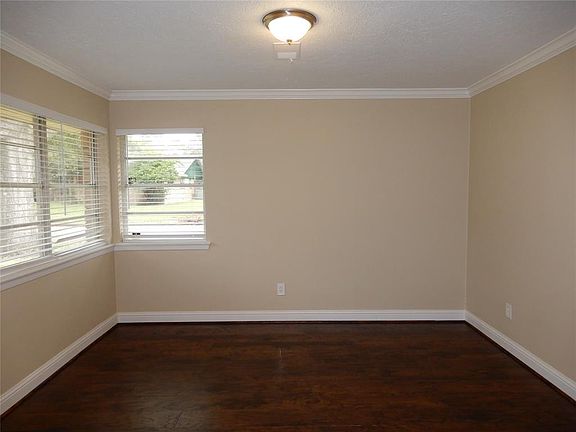 5th image of 7954 Wilmerdean St