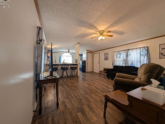 3rd image of 2614 Tiffin Ave #103