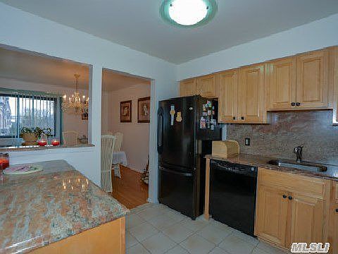 5th image of 8207 155th Ave