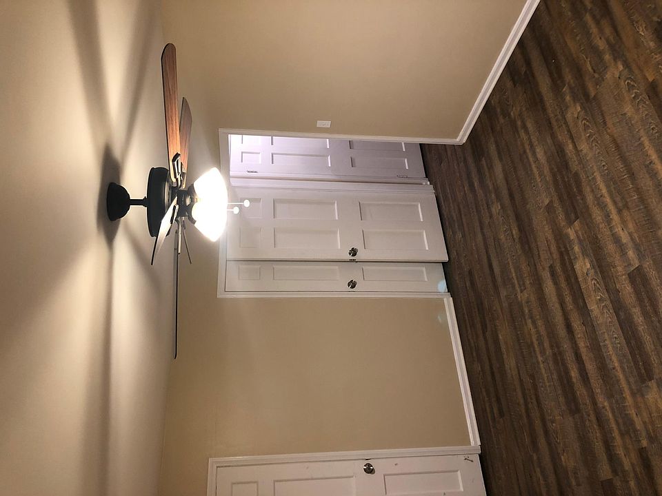2nd image of 13805 Cedar Rd APT 101L
