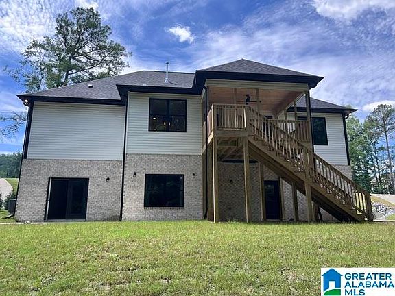 2nd image of 1110 Grey Oaks