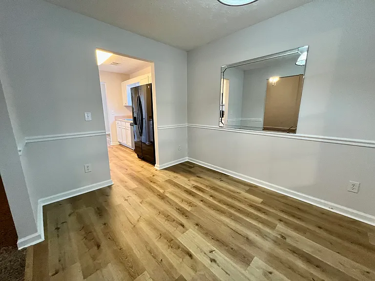 707 Porter Ln — Photo 13