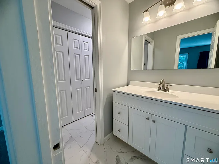562 Oak Ave #562 — Photo 16