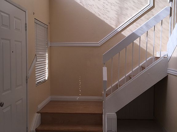 4th image of 23421 Challis Ct
