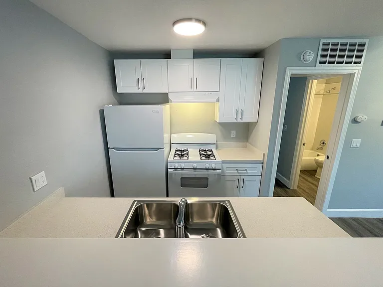 La Madera Apartments at 935 W. Swain Road — Photo 13
