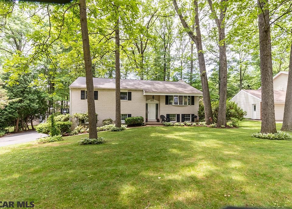 1st image of 542 Brittany Dr