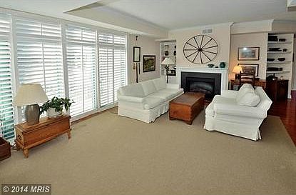5th image of 502 W Broad St APT 412