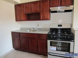 387 Park Ave, Orange, NJ 07050