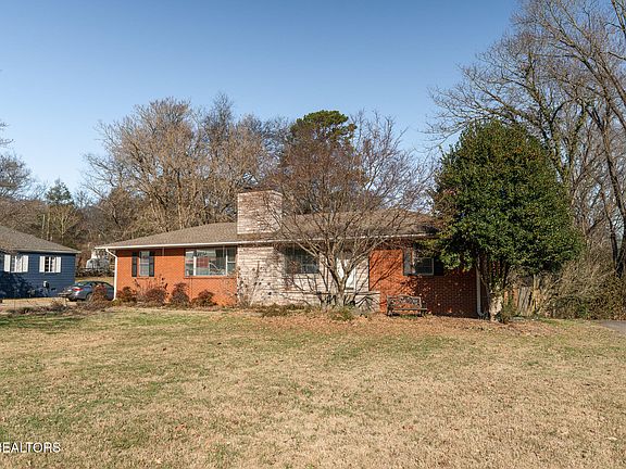 4th image of 5009 W Sunset Rd
