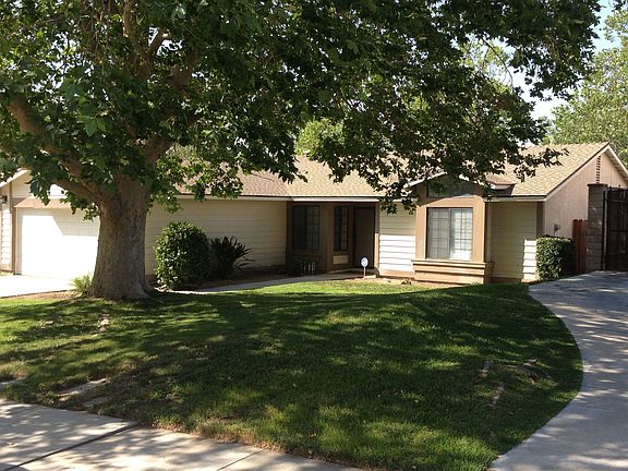 4th image of 2431 Sunflower Ave
