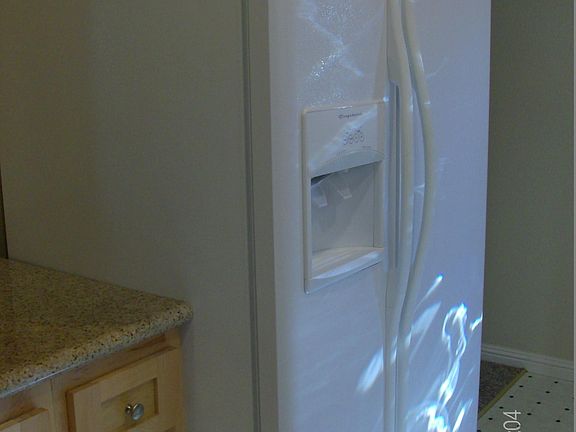 5th image of 115 Ocean St #B