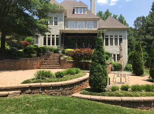 5745 Cavanaugh Dr, Raleigh, NC 27614