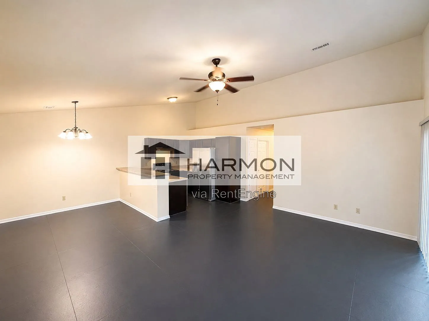 3 bed, 2.0 bath, 1056 sqft, $1,295 — Photo 2