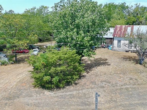 2nd image of 506 S Avenue C