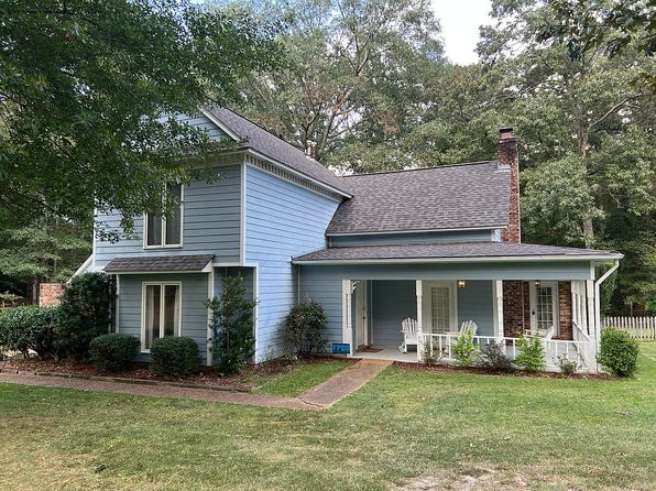 134 Richmond Dr