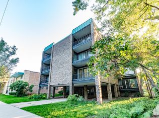 4136 N California Ave UNIT 304, Chicago, IL 60618