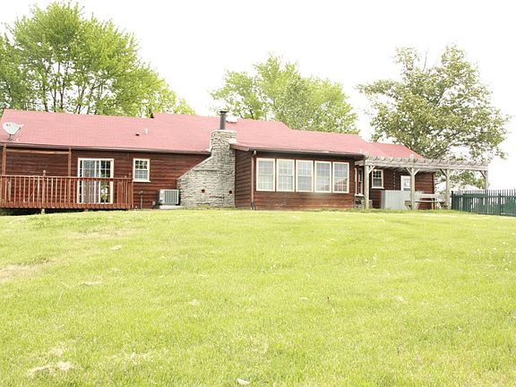2nd image of 1520 Mount Vernon Pike