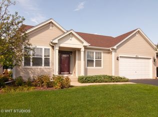 803 Bohannon Cir, Oswego, IL