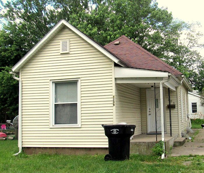 1st image of 1209 S 25th St