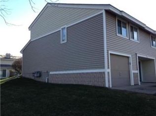 3256 Hill Ridge Dr #13, Eagan, MN 55121