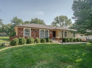 11004 W 72nd St, Shawnee, KS 66203