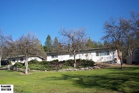 2nd image of 20550 Gordon Ct